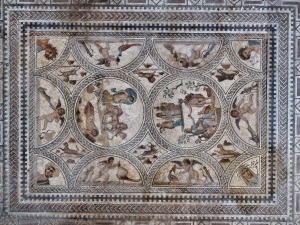 Cástulo,_Mosaico_de_los_Amores_-_Ángel_M._Felicísimo